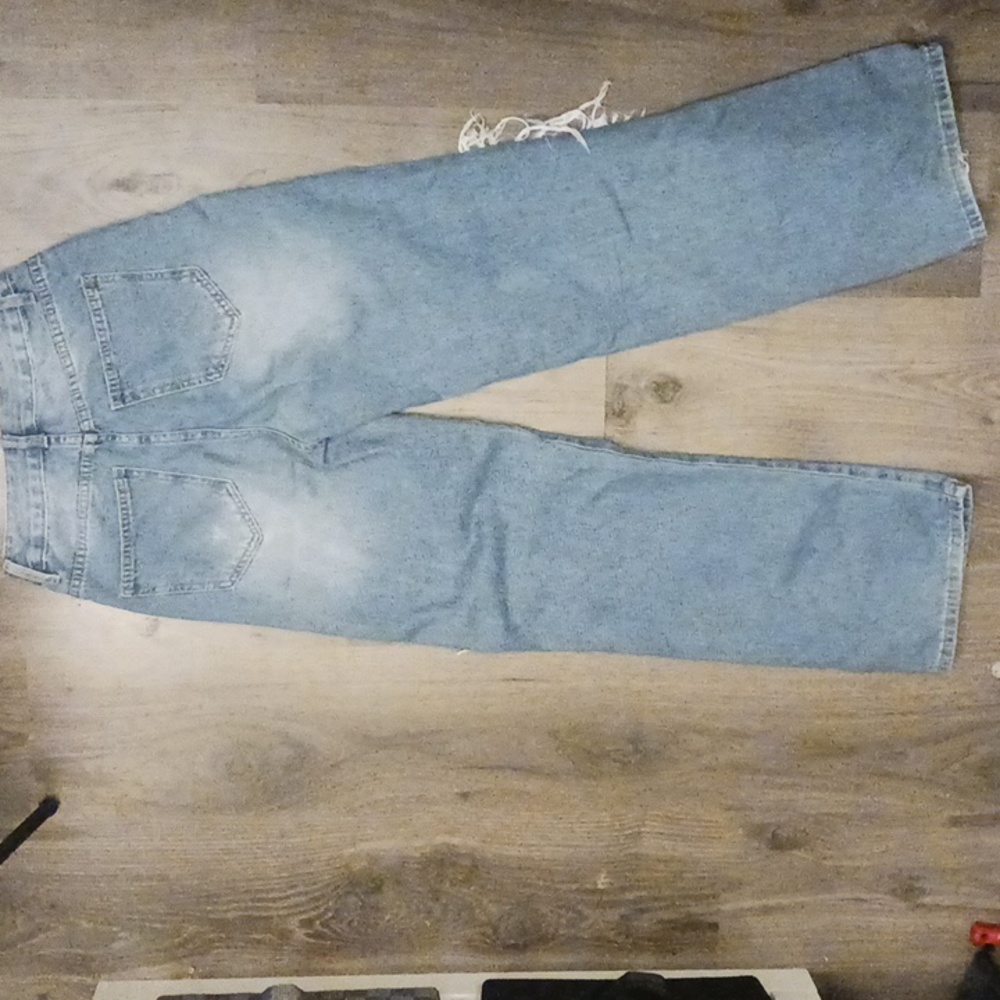 Jeans - Picture 3 of 3